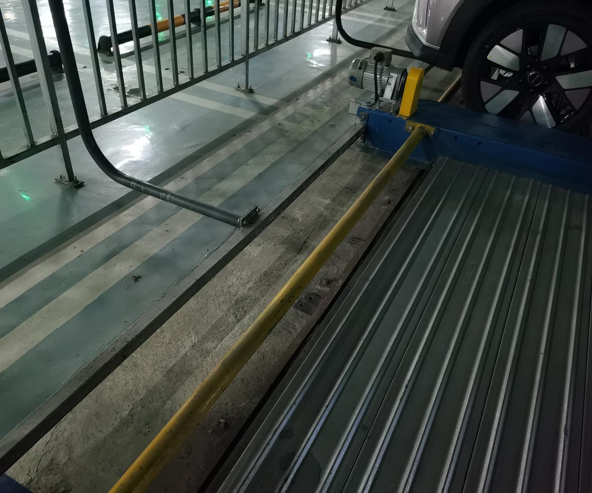 柞水四層帶一層地坑升降橫移式自動立體停車庫